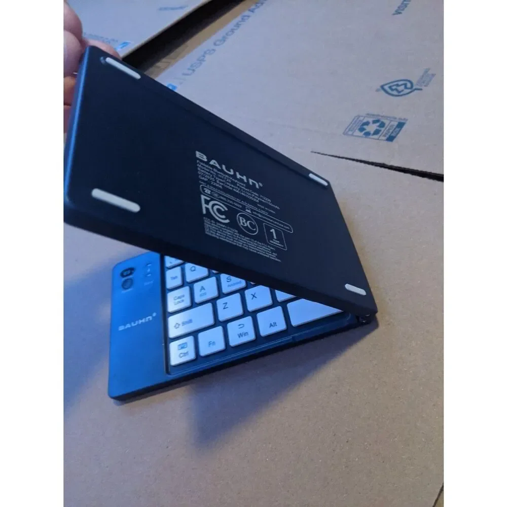 Bauhn Foldable Bluetooth Keyboard HT720 Wireless Portable Pocket Keyboard